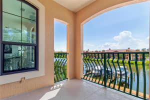 2733 VIA CIPRIANI #834B, CLEARWATER, FL 33764 Sold 11/18/24