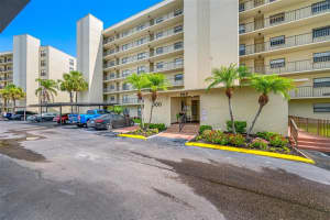 900 COVE CAY DRIVE, CLEARWATER, FL 33760 Sold 08/02/24
