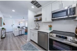 4834 BEACH DRIVE, ST PETERSBURG, FL 33705 - MLS#MFRU8246546