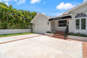 351 RAFAEL BOULEVARD, SAINT PETERSBURG, FL 33704 Sold 01/15/25