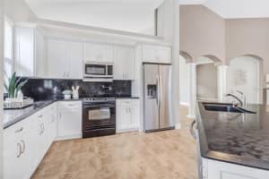 9754 WILSHIRE LAKES BOULEVARD, NAPLES, FL 34109 - MLS#MFRU8246889