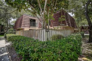 2707 11TH COURT, PALM HARBOR, FL 34684 Sold 02/25/25