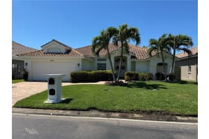5009 QUEEN PALM TERRACE, SAINT PETERSBURG, FL 33703 Sold 06/18/24