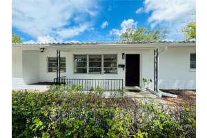 1001 75TH AVENUE, SAINT PETERSBURG, FL 33702 Sold 05/02/25