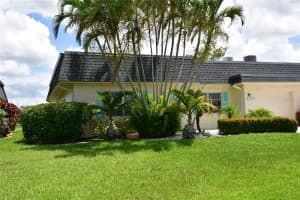 9113 PINEHURST DRIVE, SEMINOLE, FL 33777 Sold 10/01/24