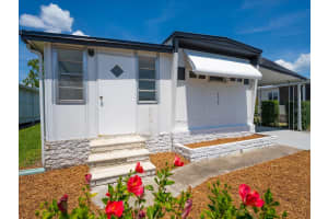 6835 MOUNT QUINCY DRIVE, ST PETERSBURG, FL 33702 Sold 03/28/25