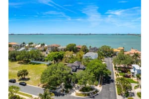5968 BAYVIEW CIRCLE, GULFPORT, FL 33707 Sold 07/11/24