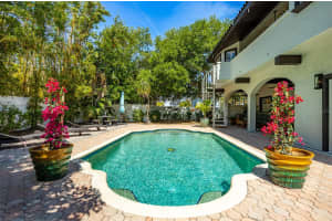 5968 BAYVIEW CIRCLE, GULFPORT, FL 33707 Sold 07/11/24