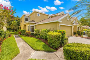 11239 KAPOK GRAND CIRCLE, SAINT PETERSBURG, FL 33708 Sold 07/29/24