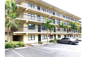 315 30TH AVENUE, BRADENTON, FL 34205 Sold 11/18/24