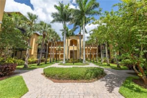 4333 BAYSIDE VILLAGE DRIVE, TAMPA, FL 33615 Sold 11/08/24