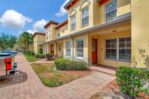 3849 ISLAND WAY, SAINT PETERSBURG, FL 33705 Sold 12/20/24