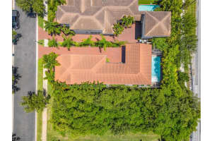 6131 YEATS MANOR DRIVE, TAMPA, FL 33616 Sold 10/23/24