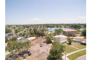 4234 4TH STREET, ST PETERSBURG, FL 33705 - MLS#MFRU8247981