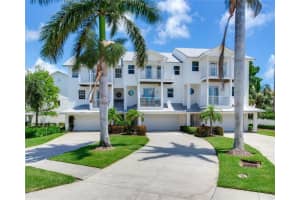 21 BATH CLUB CIRCLE, NORTH REDINGTON BEACH, FL 33708 Sold 02/06/25