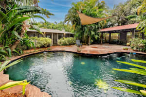 6631 EMERSON AVENUE, SAINT PETERSBURG, FL 33707 Sold 09/23/24