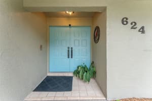 624 FAYETTE DRIVE, SAFETY HARBOR, FL 34695 Sold 11/14/24