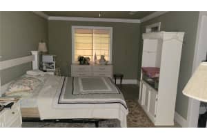 445 33RD AVENUE, SAINT PETERSBURG, FL 33704 Sold 11/12/24