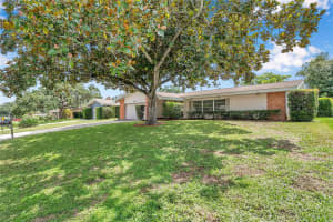 1933 SOUVENIR DRIVE, CLEARWATER, FL 33755 Sold 12/20/24