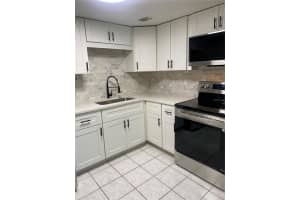 3100 HARTFORD STREET, SAINT PETERSBURG, FL 33713 Sold 04/11/25