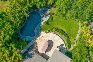 1173 GLENMOOR COURT, CLEARWATER, FL 33764 Sold 11/01/24