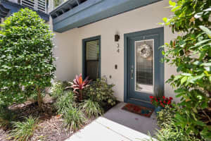 946 HIGHLAND AVENUE, DUNEDIN, FL 34698 Sold 10/04/24