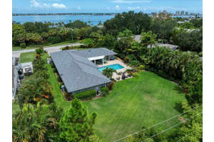 251 BLUFF VIEW DRIVE, BELLEAIR BLUFFS, FL 33770 Sold 10/15/24