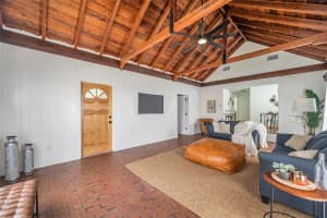 2810 13TH AVENUE, SAINT PETERSBURG, FL 33713 Sold 10/21/24