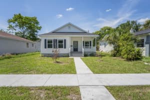1050 MELROSE AVENUE, ST PETERSBURG, FL 33705 Sold 10/28/24