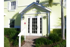 4770 BEACH DRIVE, ST PETERSBURG, FL 33705 Sold 02/12/25