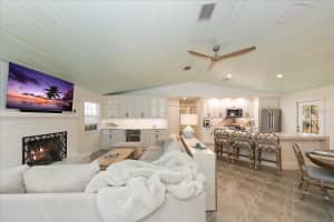 420 WOODLAWN AVENUE, BELLEAIR, FL 33756 Sold 10/21/24