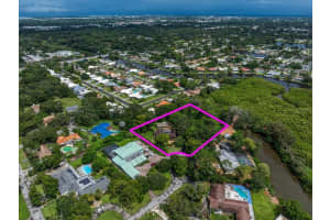 1829 NOTTINGHAM LANE, CLEARWATER, FL 33764 Sold 11/19/24