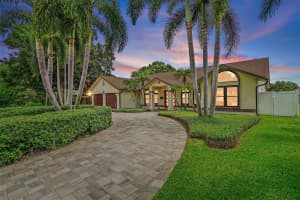 3726 17TH AVENUE, SAINT PETERSBURG, FL 33713 Sold 09/20/24