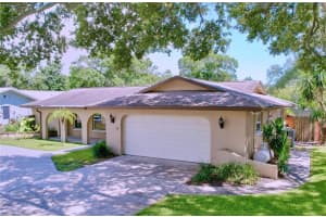 1231 15TH COURT, LARGO, FL 33770 Sold 12/12/24