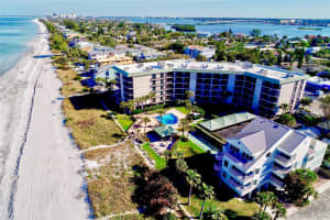 2618 GULF BOULEVARD, INDIAN ROCKS BEACH, FL 33785 Sold 11/27/24