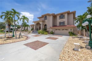 120 8TH STREET, SAINT PETERSBURG, FL 33715 Sold 06/12/25