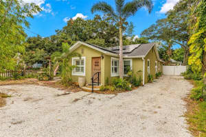 825 CAROLINA AVENUE, TARPON SPRINGS, FL 34689 Sold 02/07/25