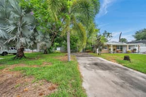 2621 25TH AVENUE, SAINT PETERSBURG, FL 33713 Sold 09/23/24