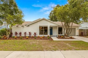 2950 WOODPINE COURT, SARASOTA, FL 34231 Sold 10/01/24