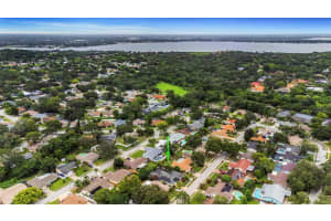 18 VILLAGE LANE, SAFETY HARBOR, FL 34695 Sold 11/01/24