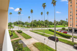 1200 SHORE DRIVE, ST PETERSBURG, FL 33701 - MLS#MFRU8249891