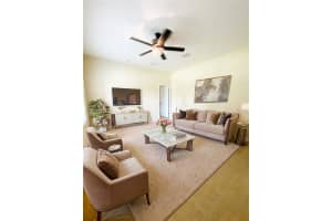 537 WAX PALM LANE, CHULUOTA, FL 32766 Sold 11/20/24