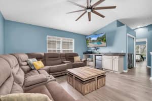 4127 BISMARCK PALM DRIVE, TAMPA, FL 33610 Sold 08/22/24