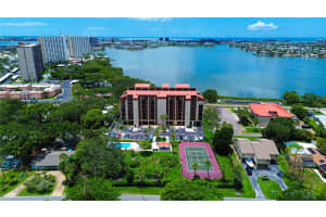 7037 SUNSET DRIVE, SOUTH PASADENA, FL 33707 Sold 11/03/24