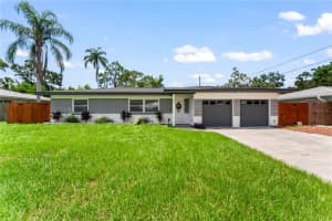 949 LAKE DRIVE, DUNEDIN, FL 34698 Sold 02/14/25