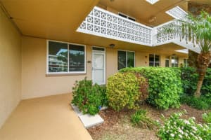 5095 Bay St Ne #114, ST PETERSBURG
