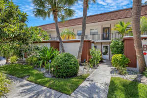 2750 BAY DRIVE, LARGO, FL 33771 Sold 09/16/24