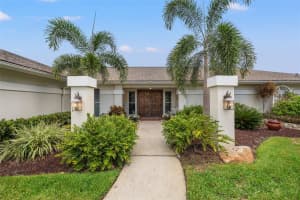 1951 72ND AVENUE, SAINT PETERSBURG, FL 33702 Sold 01/10/25