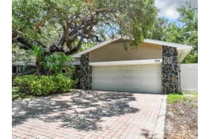 504 POINSETTIA ROAD, BELLEAIR, FL 33756 Sold 10/25/24