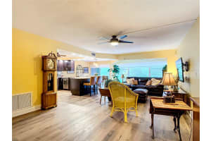 225 COUNTRY CLUB DRIVE, LARGO, FL 33771 Sold 04/14/25